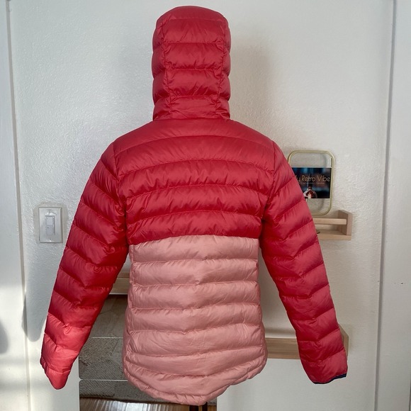 Patagonia Kids' Reversible Down Sweater Hoody Style #68290 - Picture 4 of 6